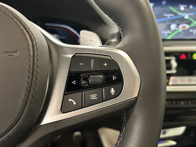 BMW X4 M view 27