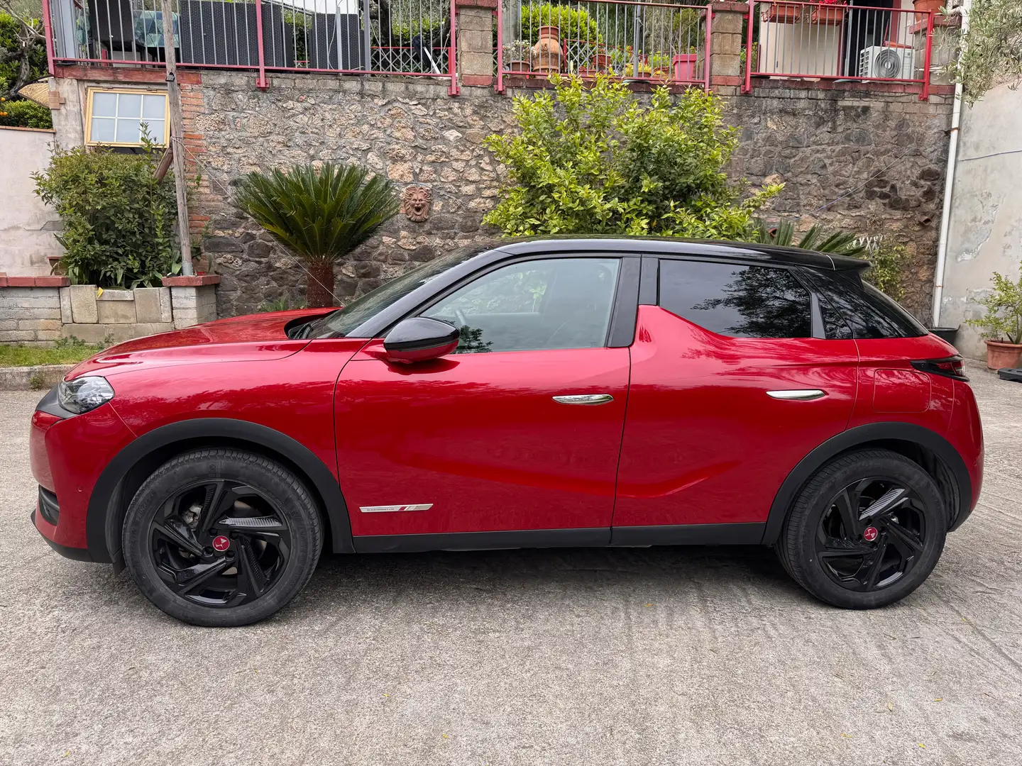 DS Automobiles DS 3 Crossback DS3 2019 Crossback DS3 e-tense Performance Line Rosso - 1