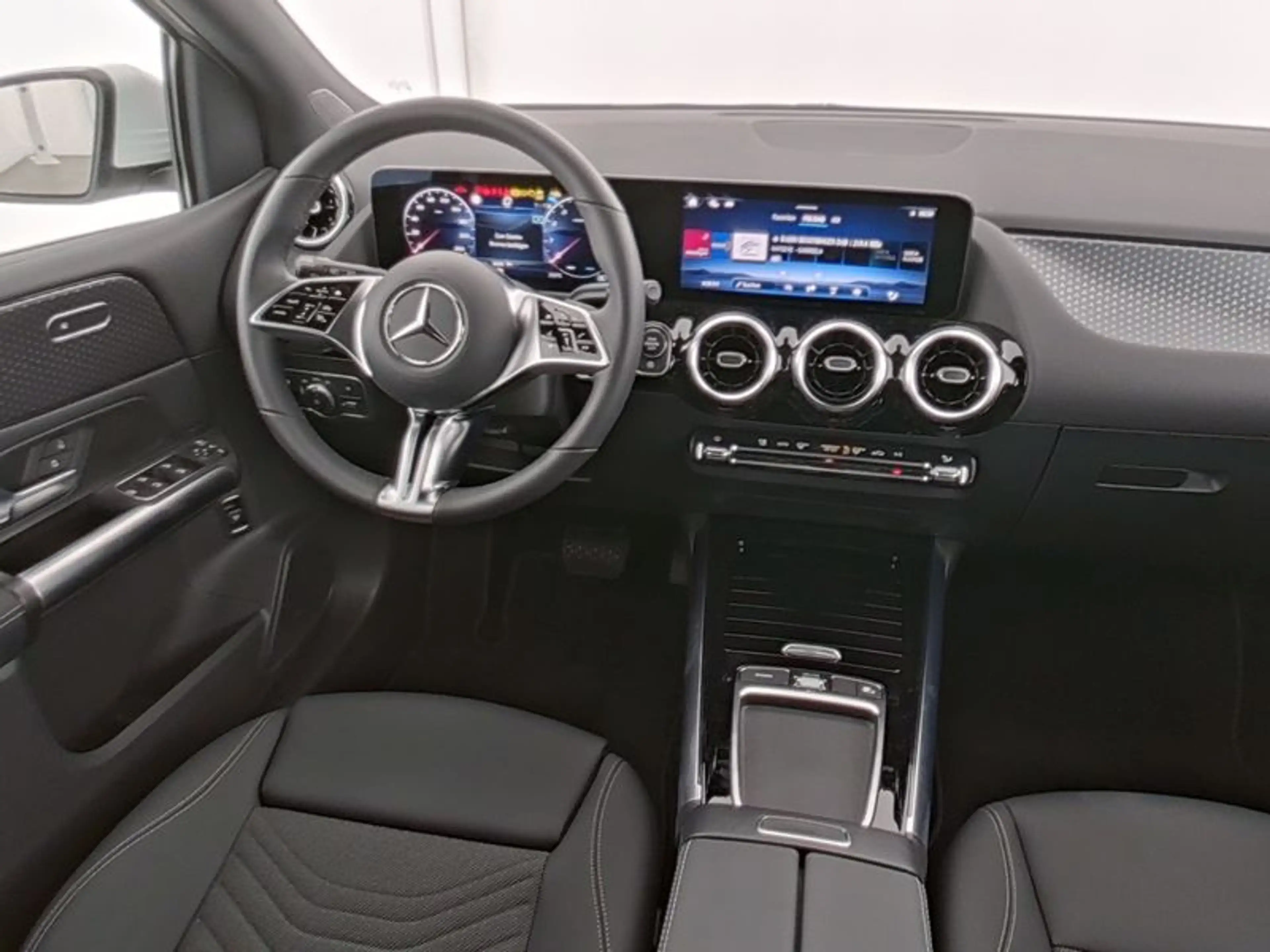 Mercedes-Benz B 200 , PROGRESSIVE KAMERA SPUR PDC SHZ — photo 7