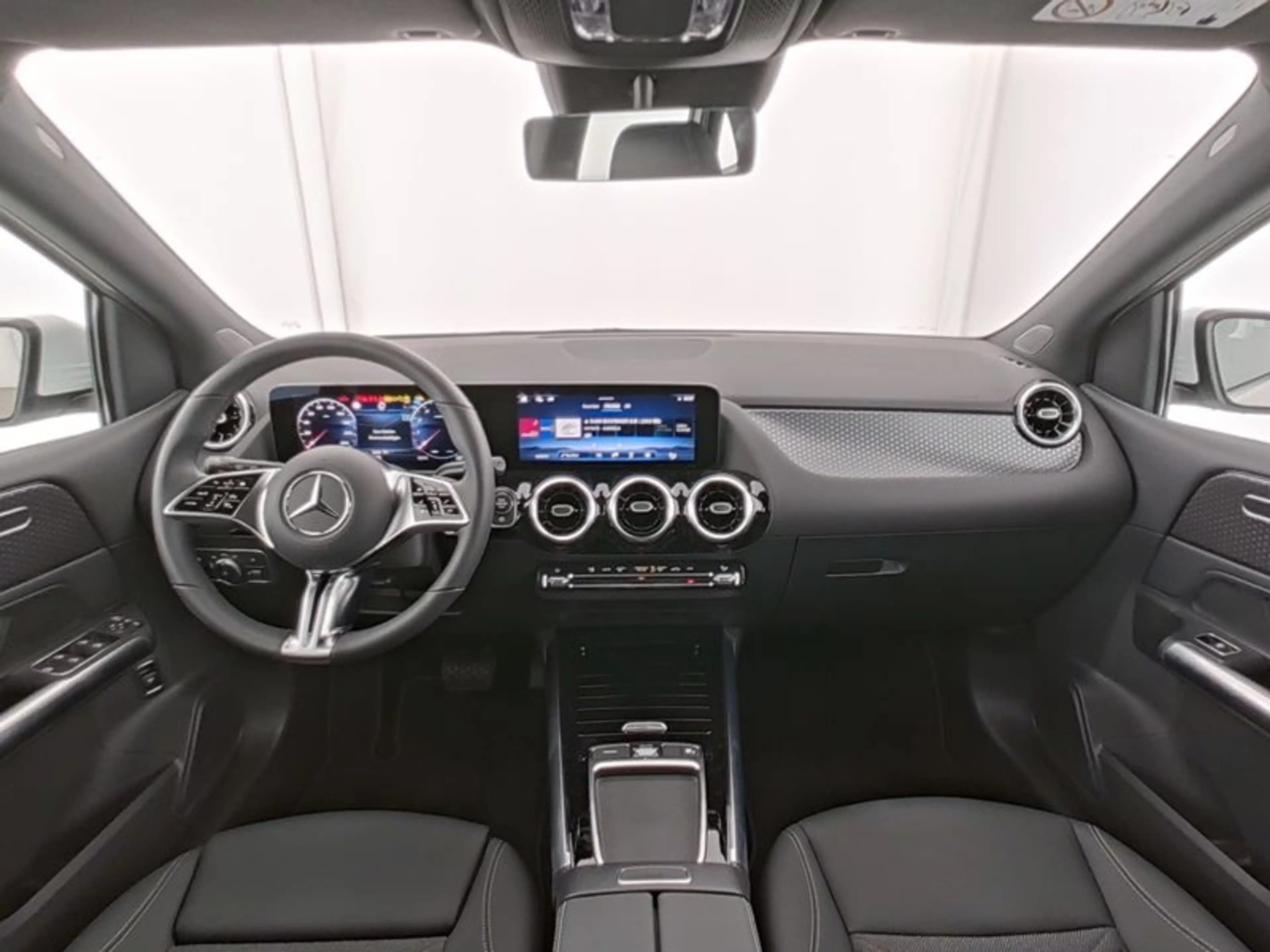 Mercedes-Benz B 200 , PROGRESSIVE KAMERA SPUR PDC SHZ — photo 8