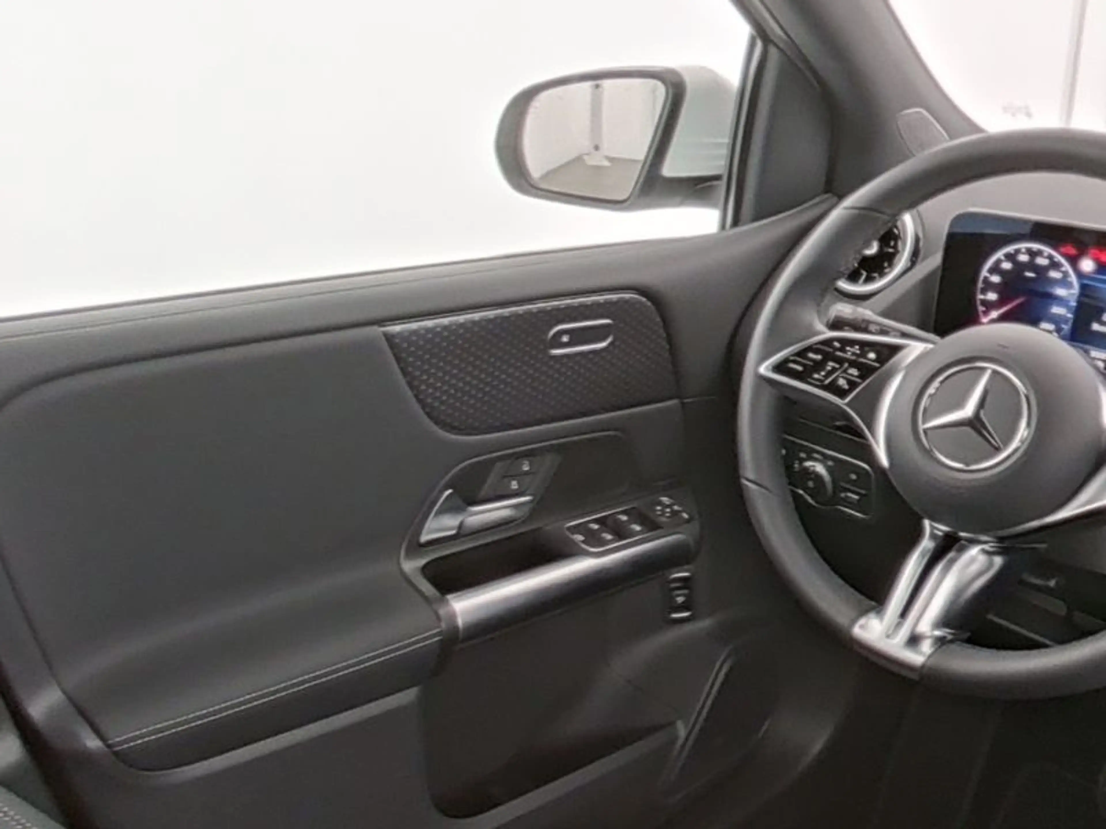 Mercedes-Benz B 200 , PROGRESSIVE KAMERA SPUR PDC SHZ — photo 10