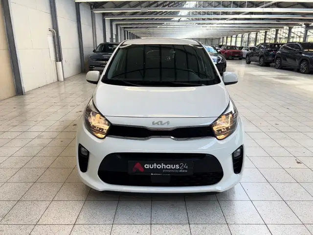 Kia Picanto view 2