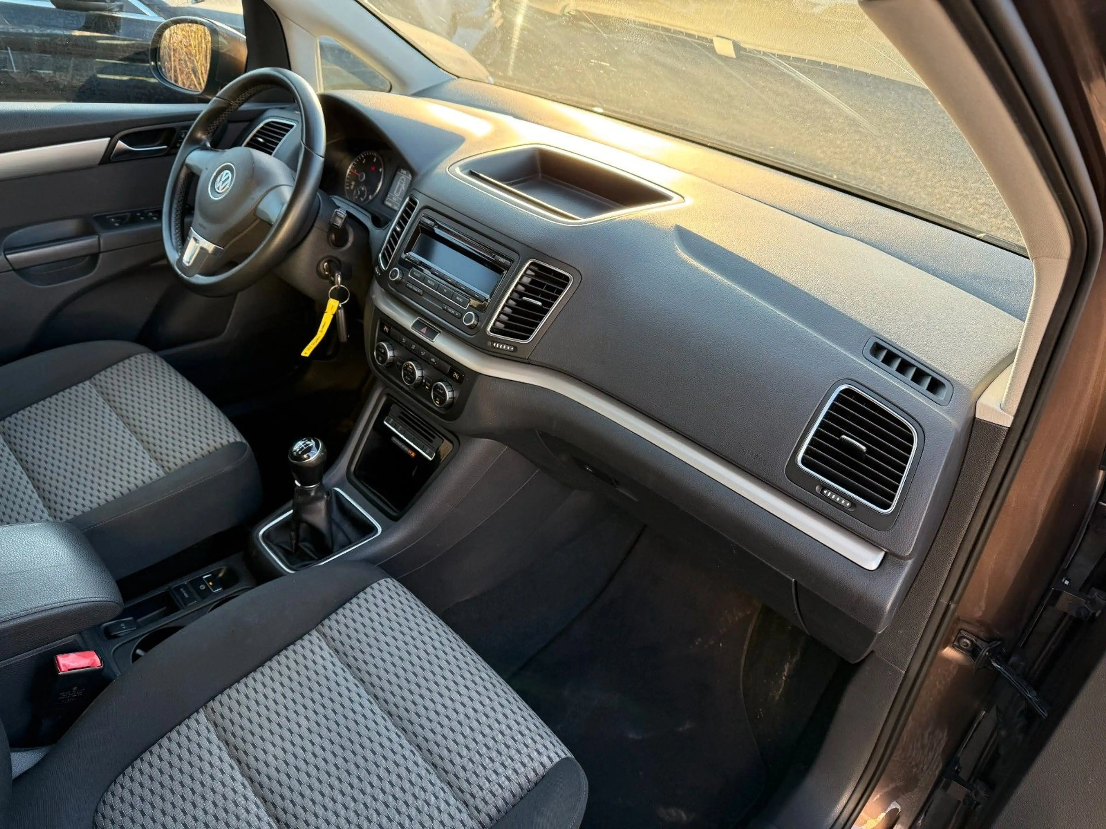 Volkswagen Sharan 2.0 TDi Comfortline BMT 7-Sitzer — photo 10