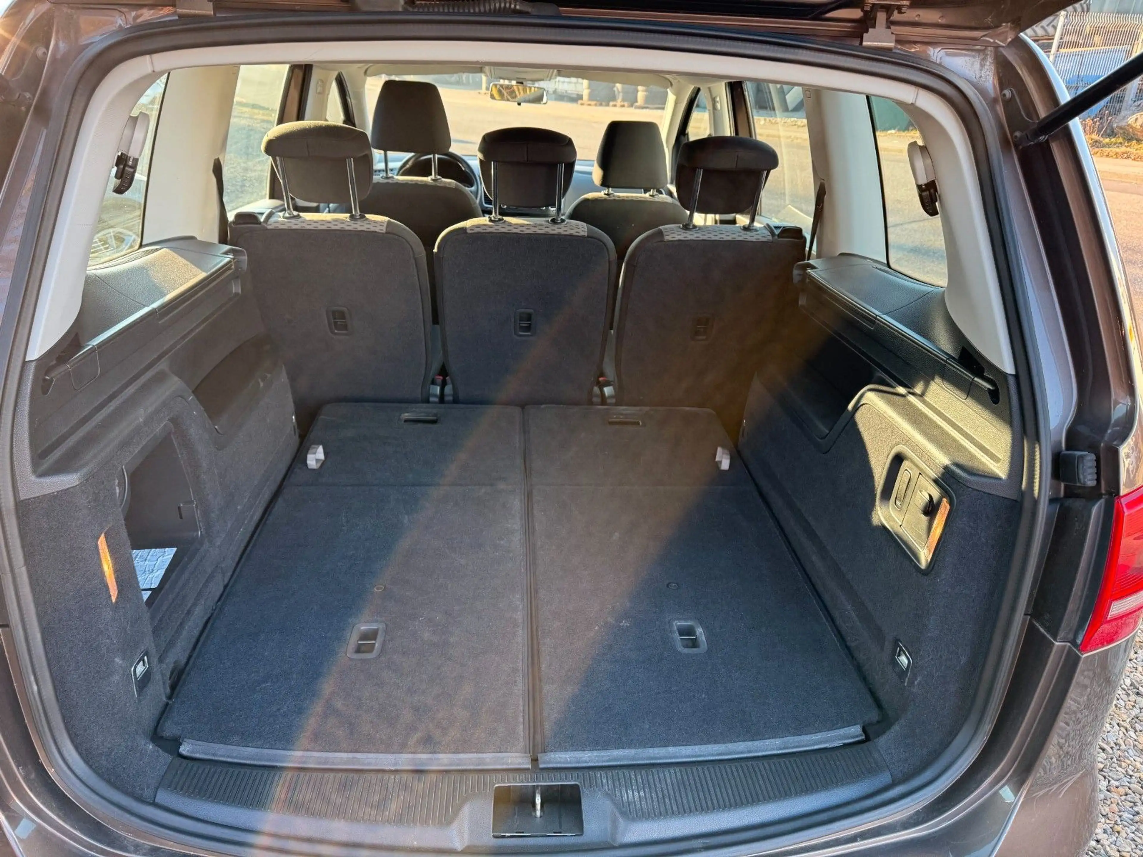 Volkswagen Sharan 2.0 TDi Comfortline BMT 7-Sitzer — photo 6