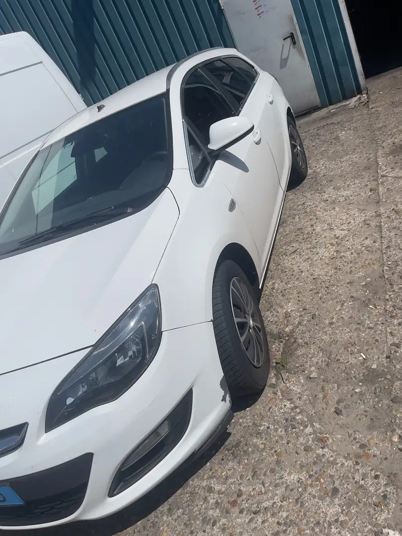 Opel Astra Astra 2.0 CDTi Design Edition Wit - 2