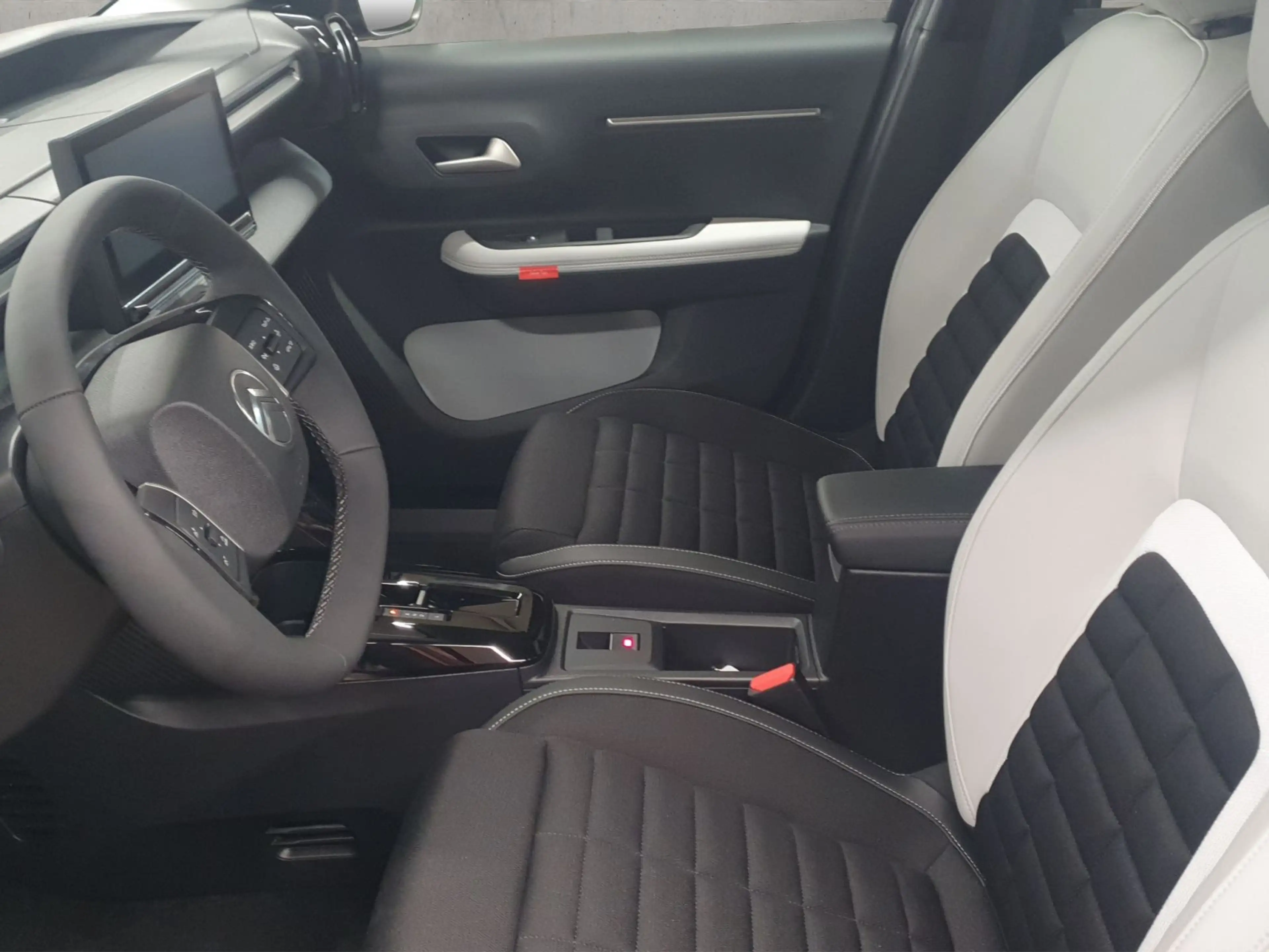 Citroen C3 Aircross Mild-Hybrid Max+ Winter Paket — photo 9