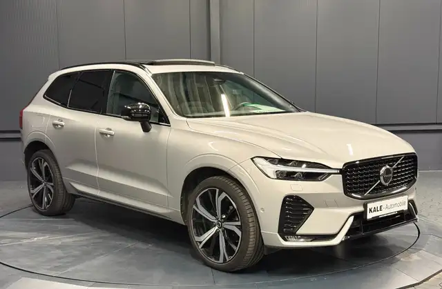 Volvo XC60 view 9
