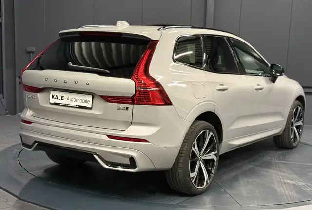 Volvo XC60 view 7