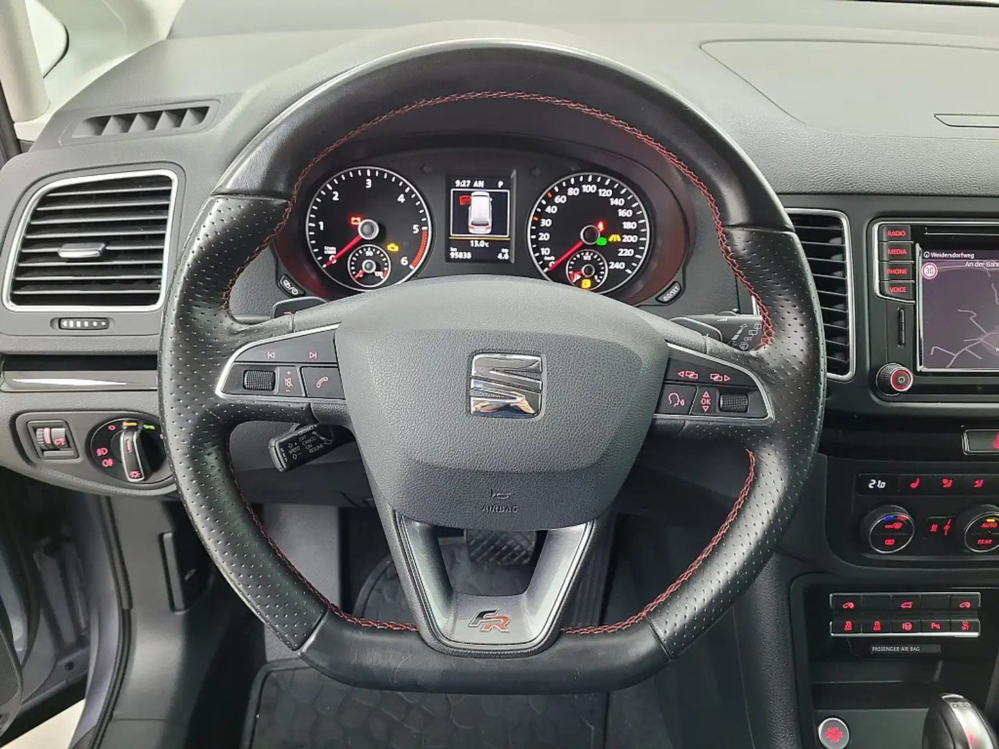 SEAT Alhambra FR 2,0 TDI DSG 4WD 7,Sitze,netto 32.291+AHK+Sta... Silber - 2