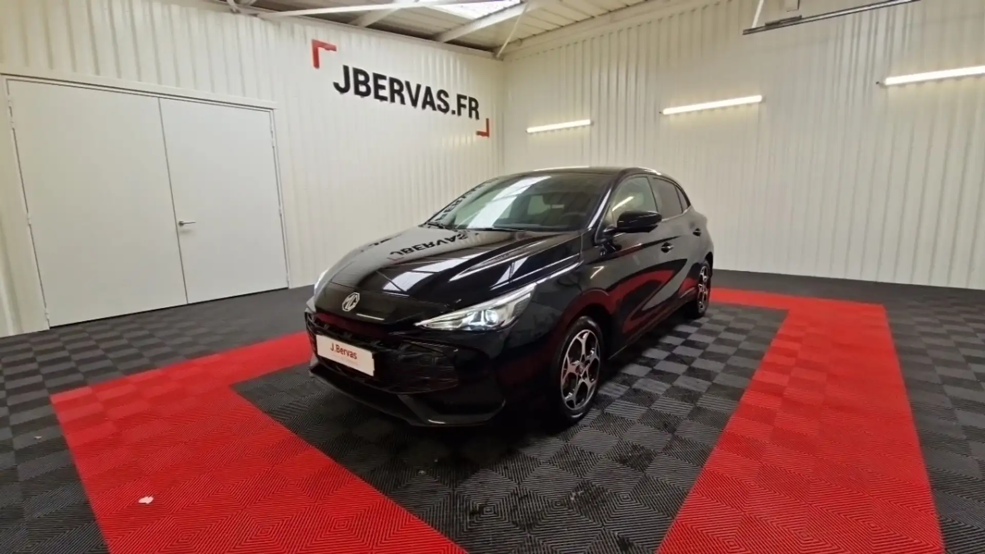 MG MG3 1.5L 195ch Hybrid+ Luxury Noir - 1