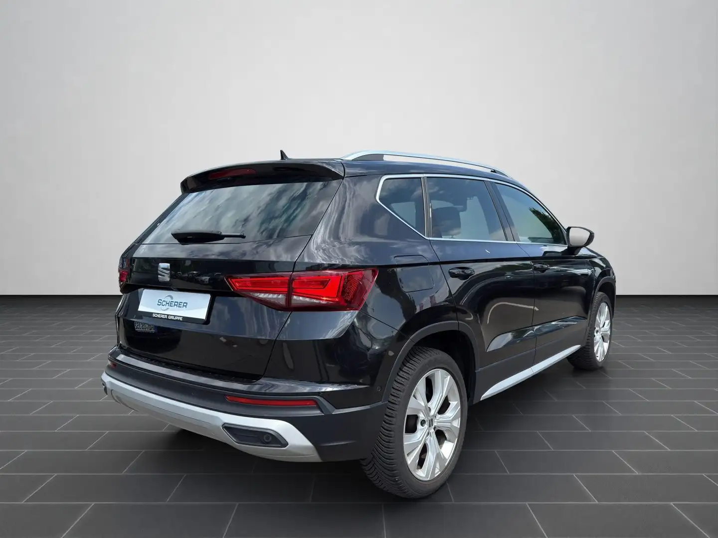 SEAT Ateca 1.5 TSI DSG Xperience LED PANO KAMERA Schwarz - 2