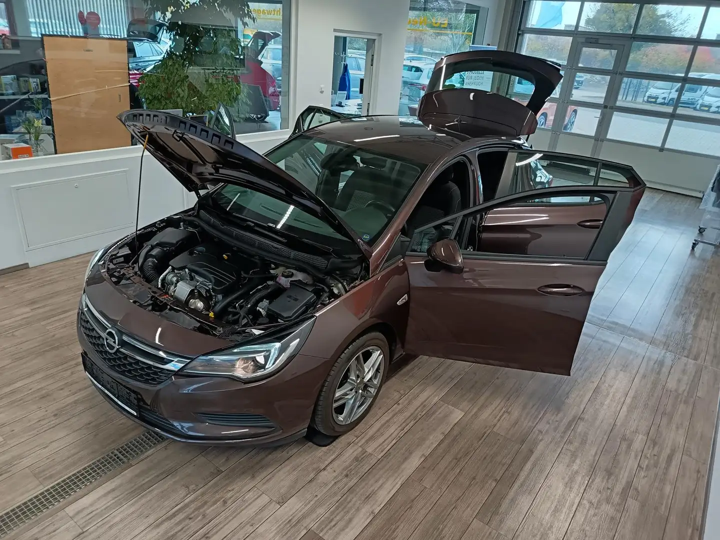 Opel Astra K Lim. 1,0 TURBO 77 kW*TEMP*KLIMA*PDC*SHZ* Braun - 2