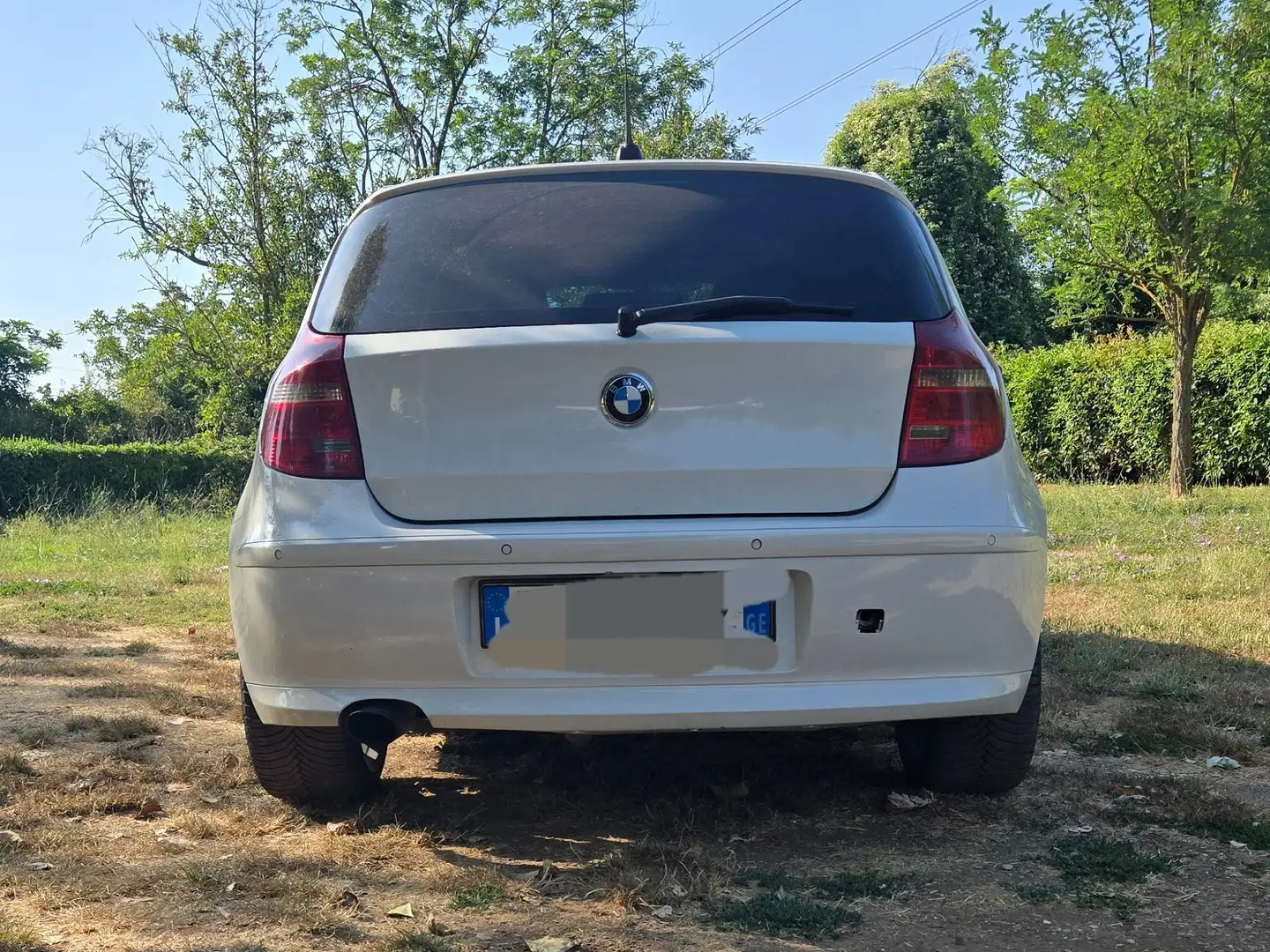 BMW 120 120d 5p Futura dpf Bianco - 2