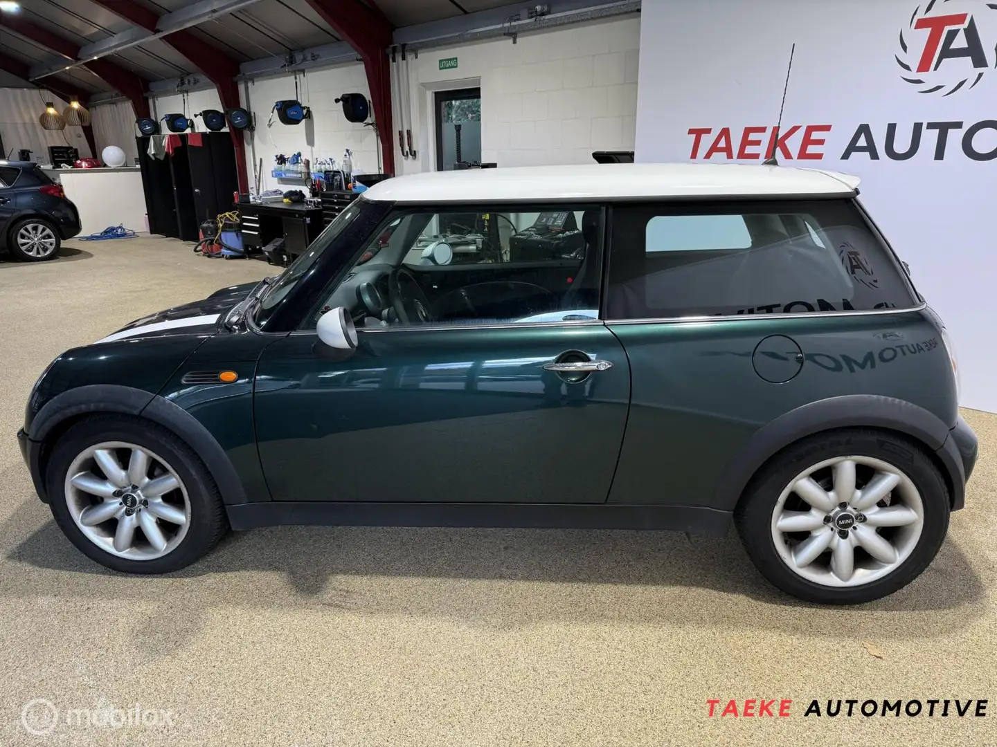 MINI Cooper Mini 1.6 Airco/Stoelver Grün - 2