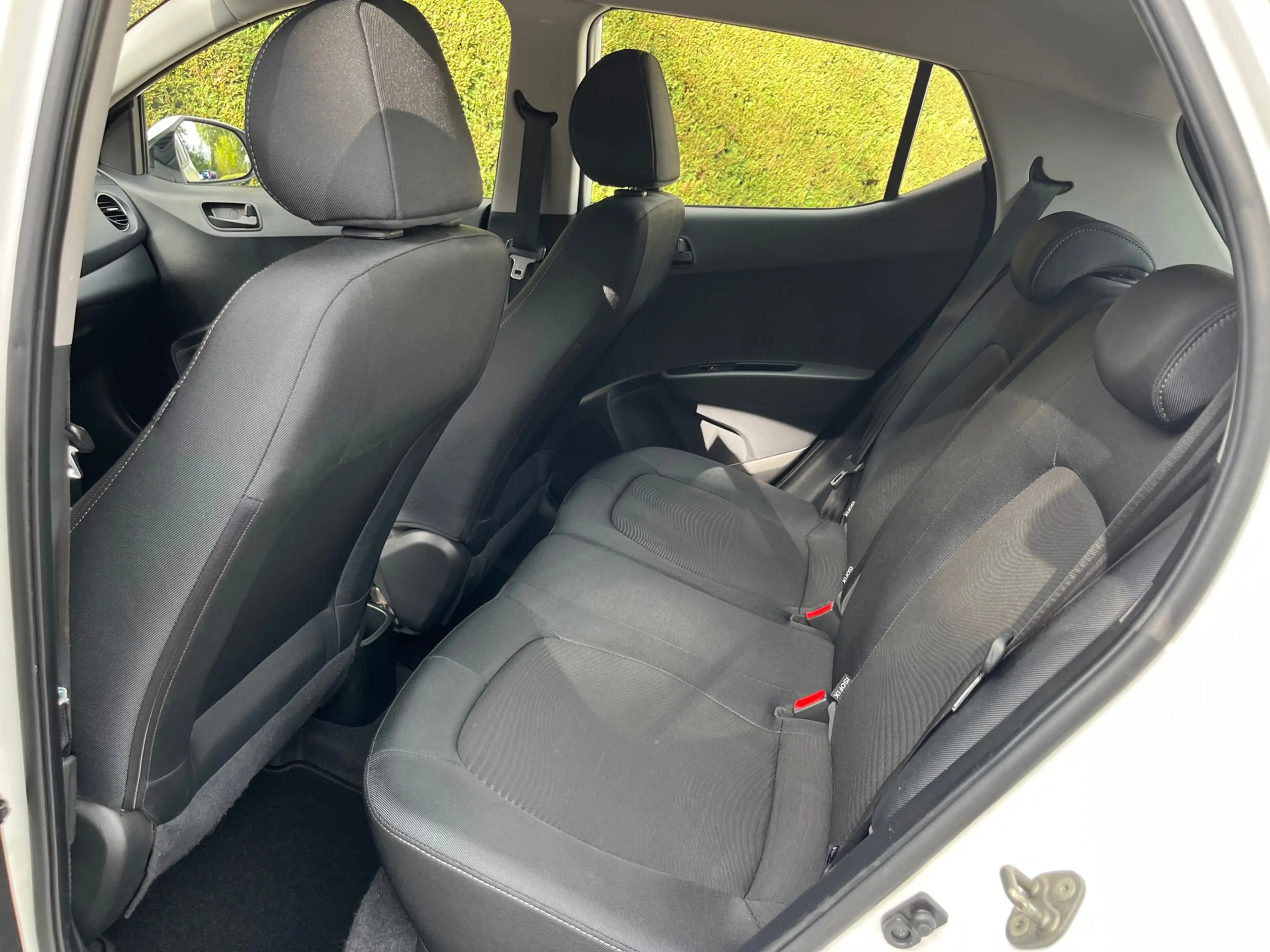 Hyundai i10 1.0i Comfort, Apple carplay, cruise, pdc, navi , e — photo 11