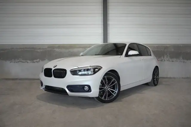 BMW 118 ✖ 17' PACK M | BLACK PACK |SIEGE CHAUFFANT | LED