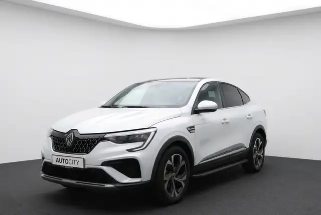 Renault Arkana 1.3 Mild Hybrid Techno Pano l Camera l Keyless l L