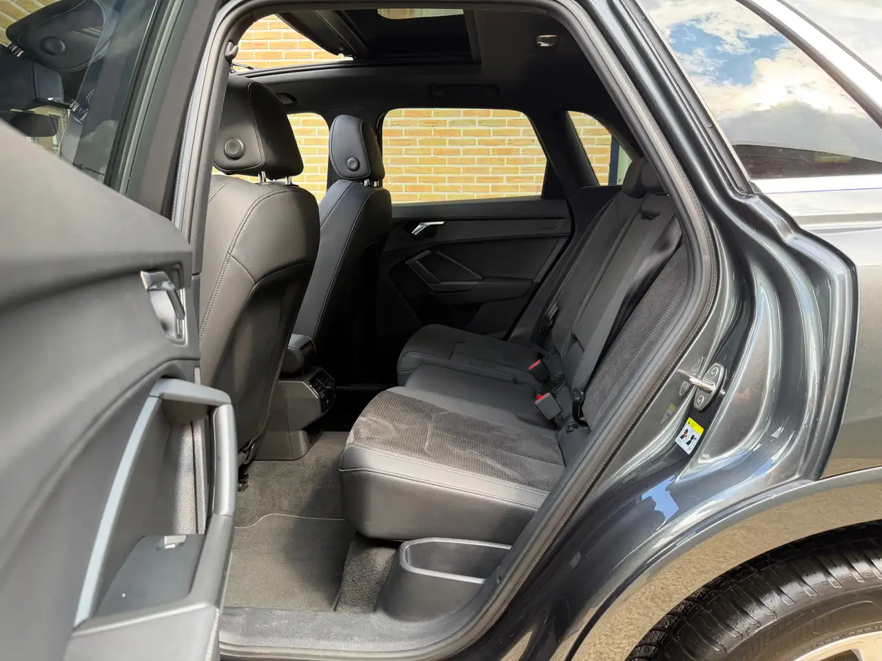 Audi Q3 35 TDi Business Edition Attraction S tronic, миниатюра 23