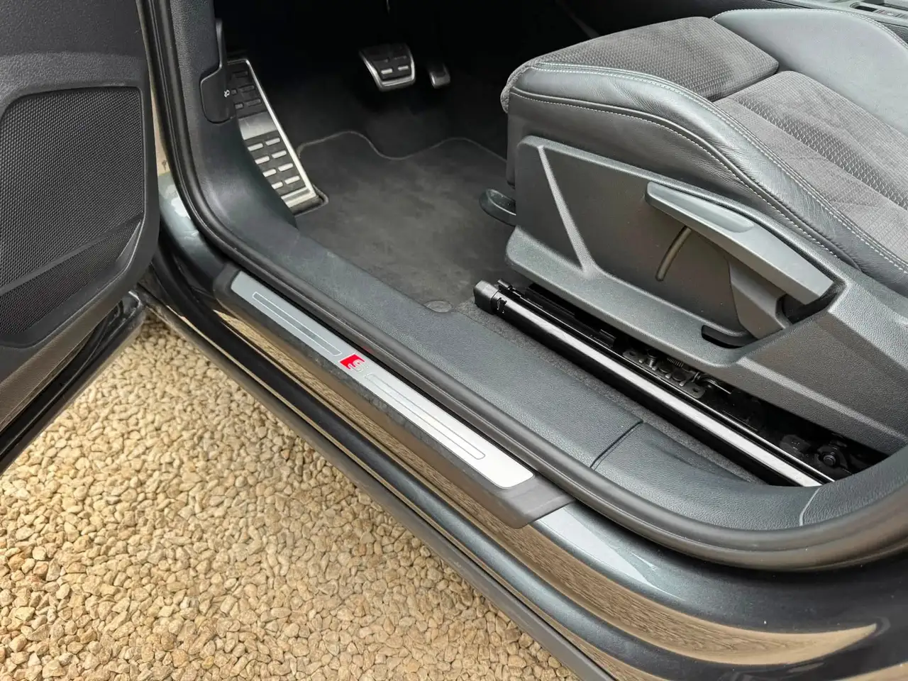 Audi Q3 35 TDi Business Edition Attraction S tronic, миниатюра 18