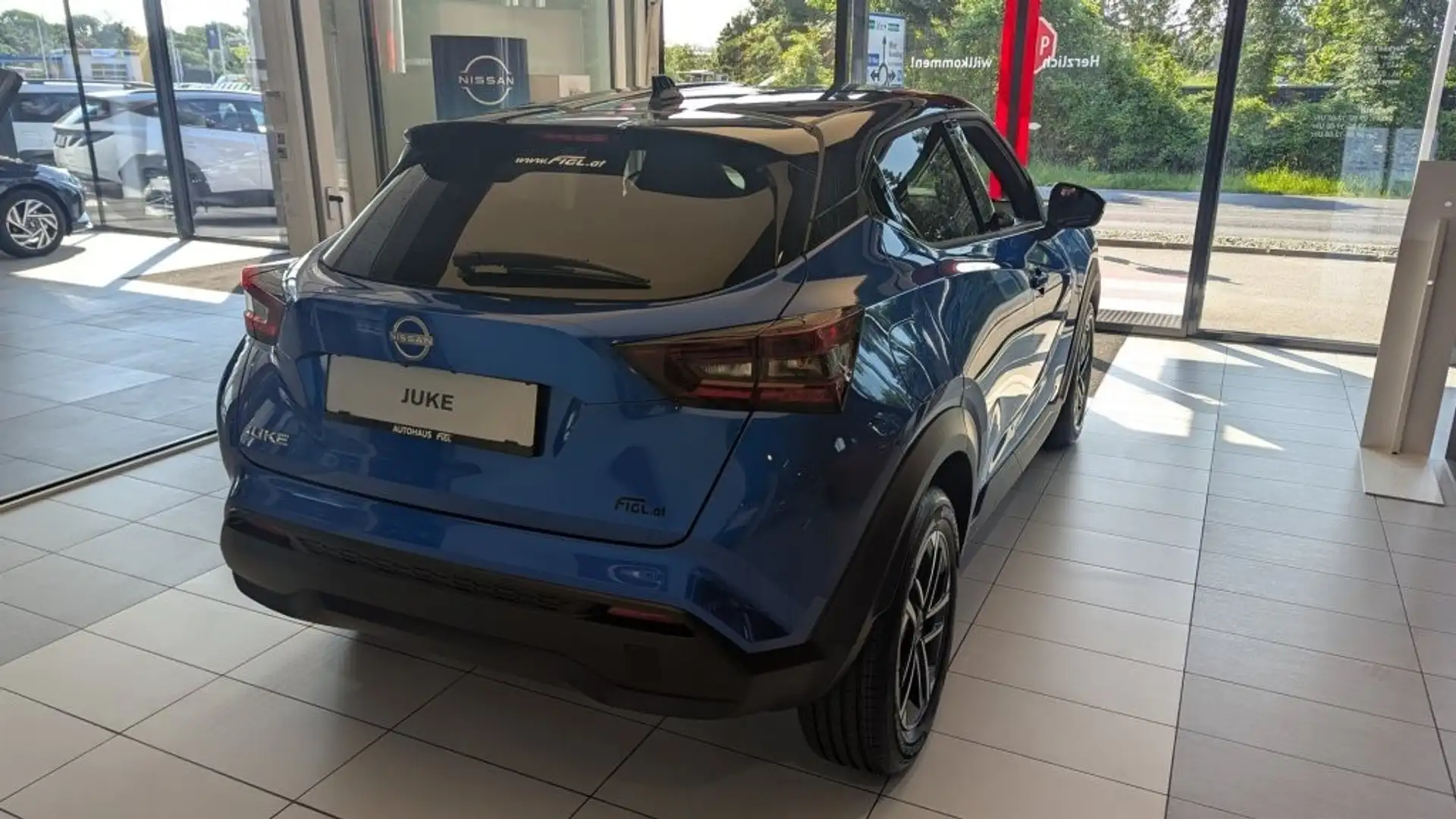 Nissan Juke 1.0DIG-T 114 7DCT N-connecta Blau - 2