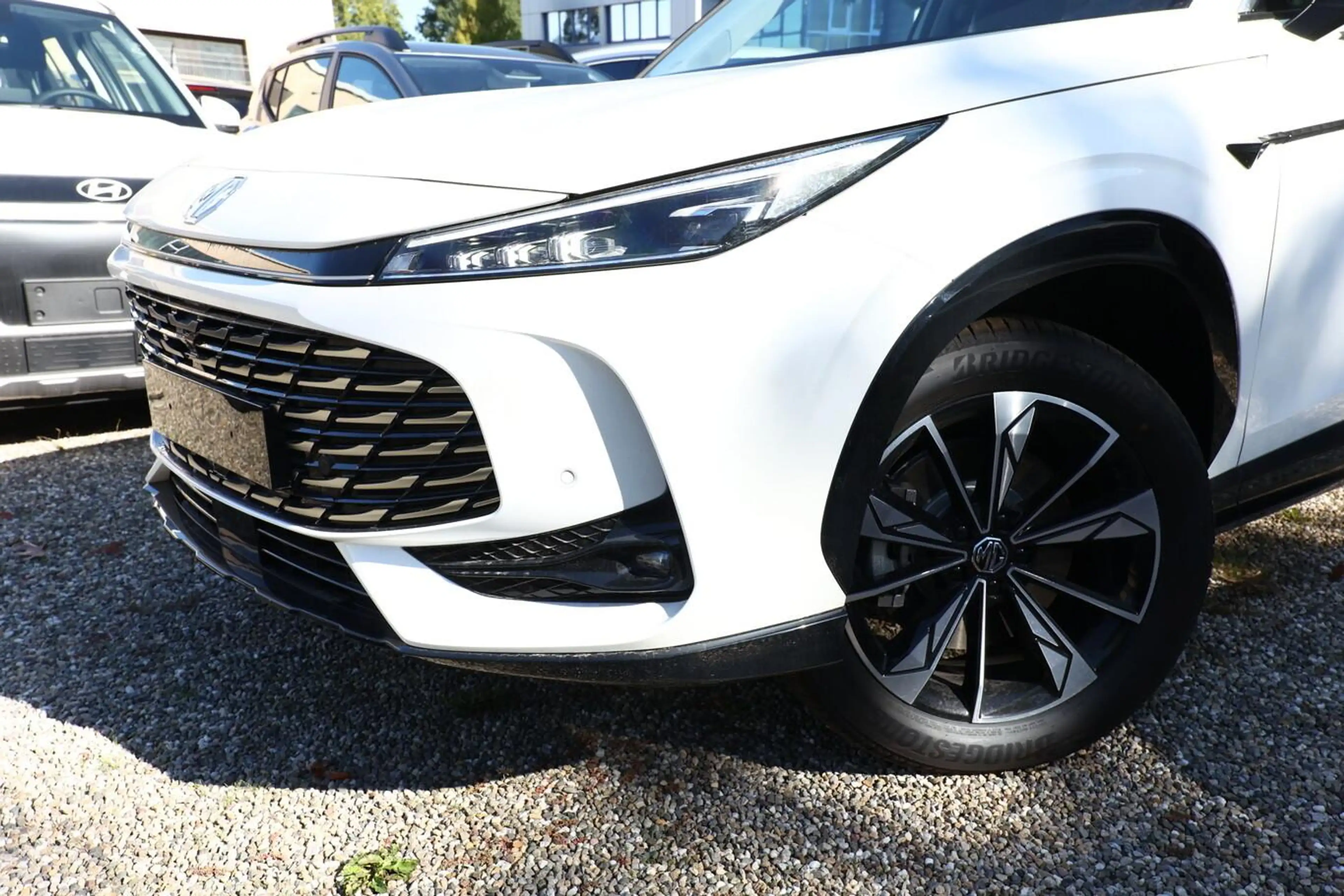 MG HS Luxury HEV+ ACC 360Kam SHZ eHK TotW KeyL 19Z 16... — photo 5