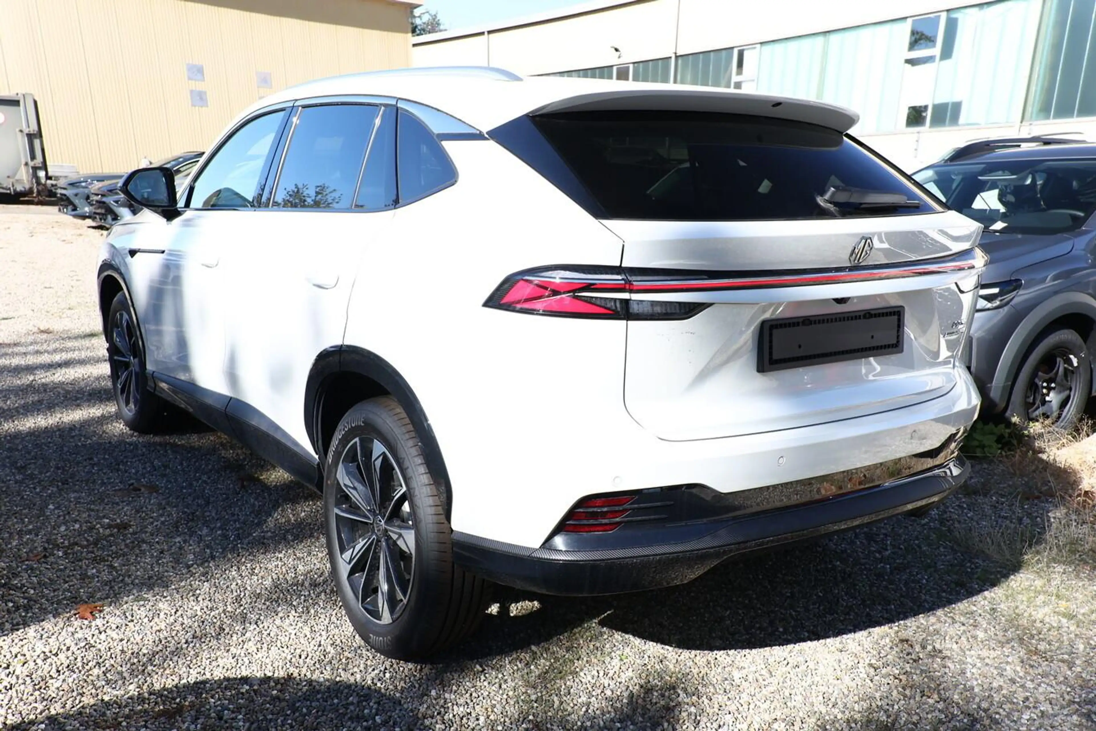 MG HS Luxury HEV+ ACC 360Kam SHZ eHK TotW KeyL 19Z 16... — photo 4