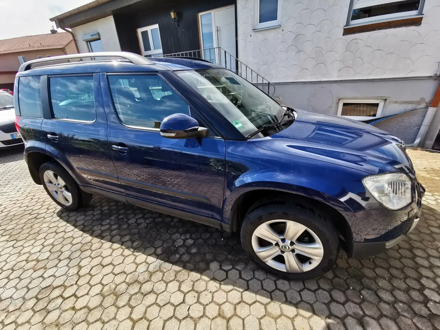 Skoda Yeti Yeti 2.0 TDI DSG 4x4 L Kék - 2