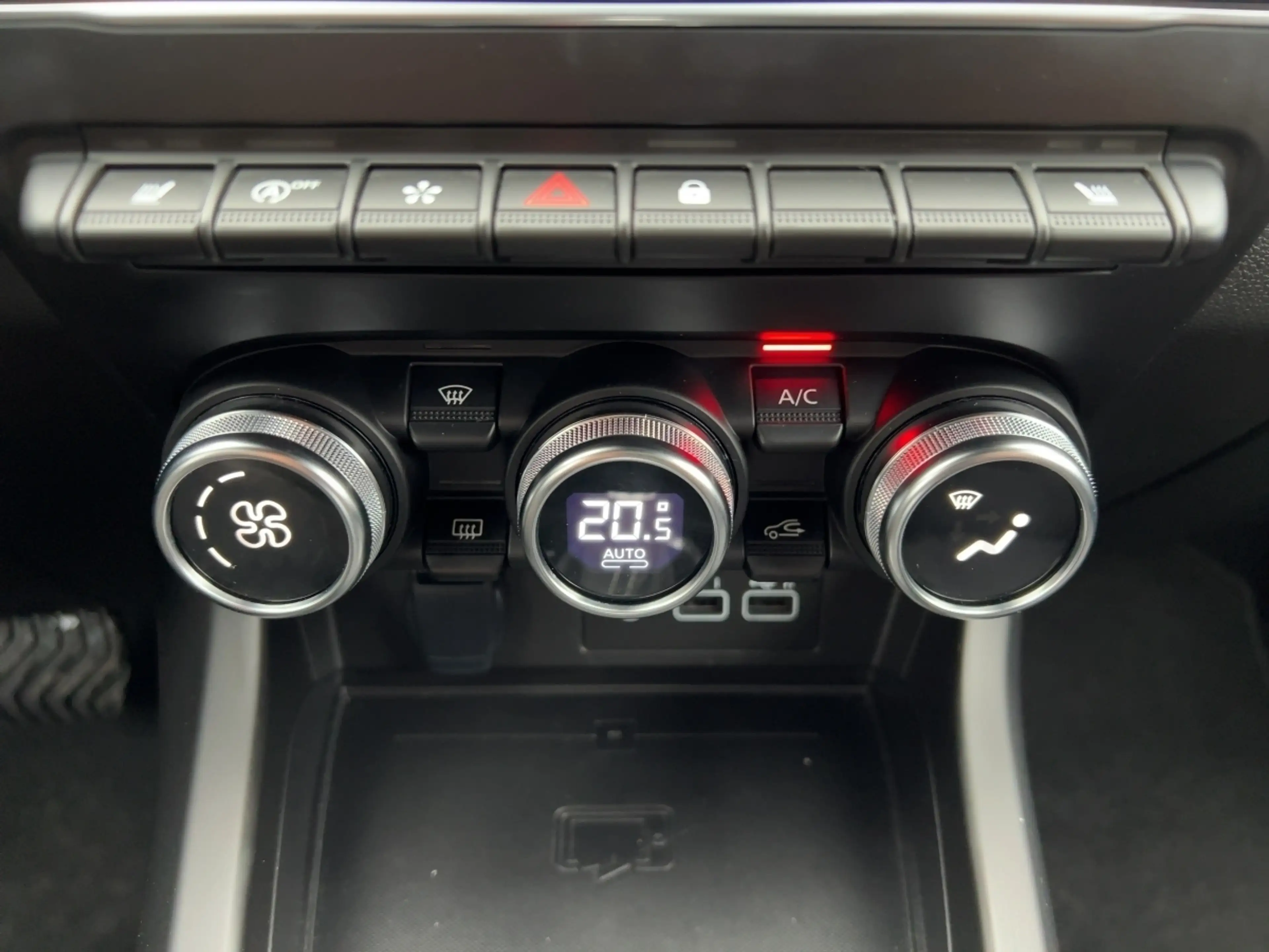 Renault Arkana TECHNO TCe 140 EDC LENKRAD BEHEIZBAR — photo 15