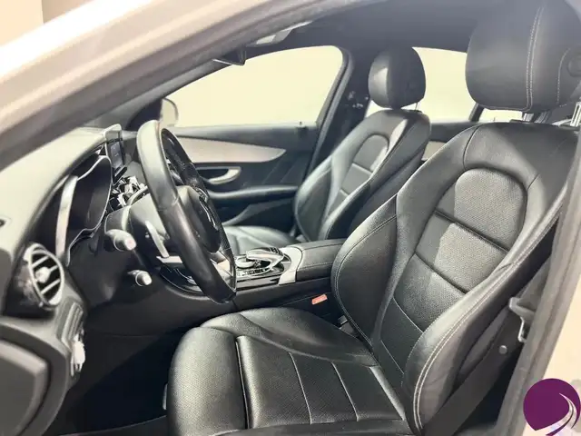 Mercedes-Benz C-Class view 8