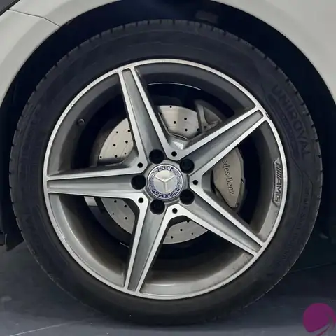 Mercedes-Benz C-Class view 18