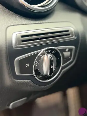Mercedes-Benz C-Class view 12
