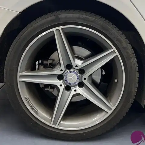 Mercedes-Benz C-Class view 21