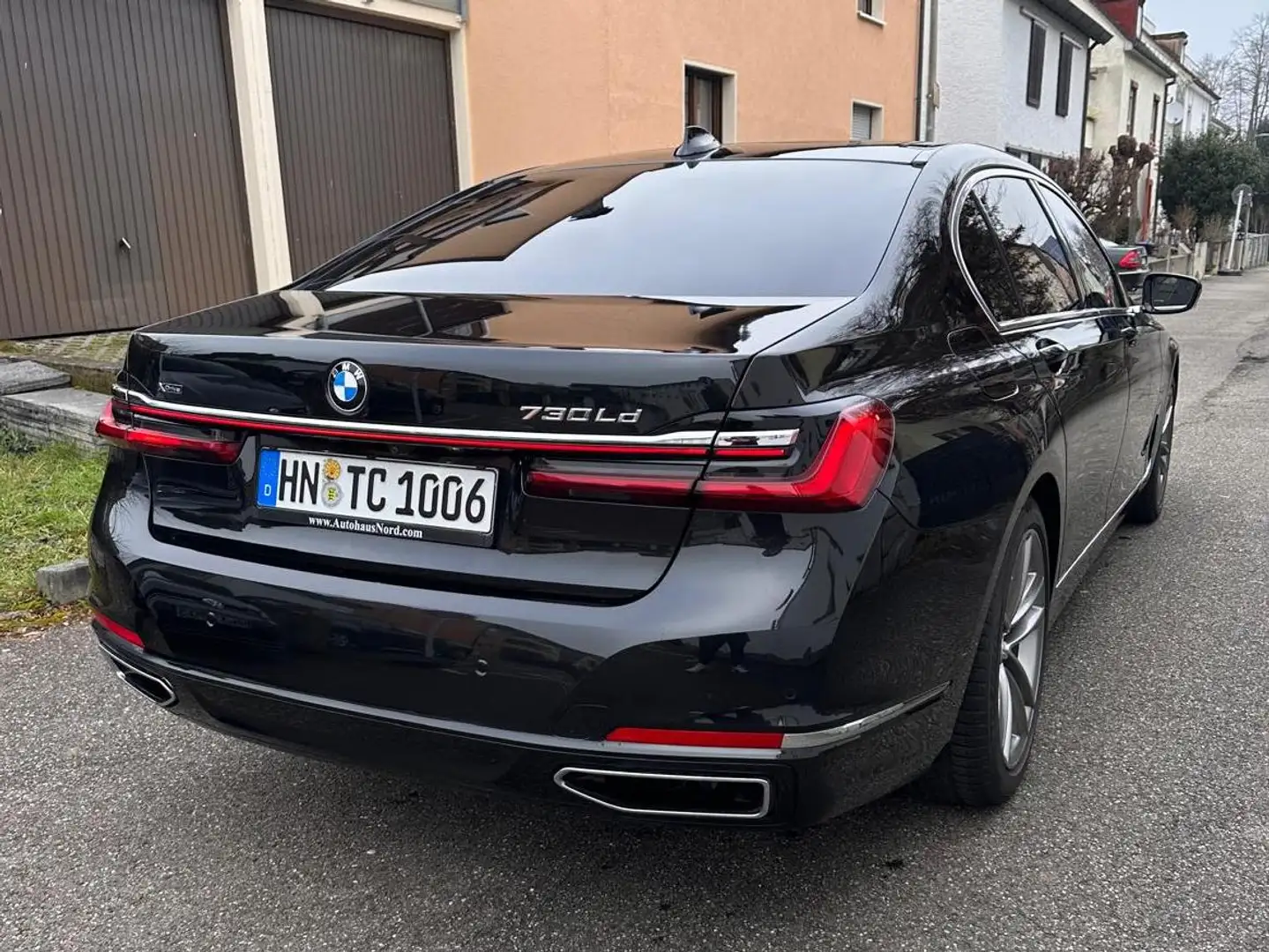 BMW 730 7er Diesel 730Ld xDrive Schwarz - 2