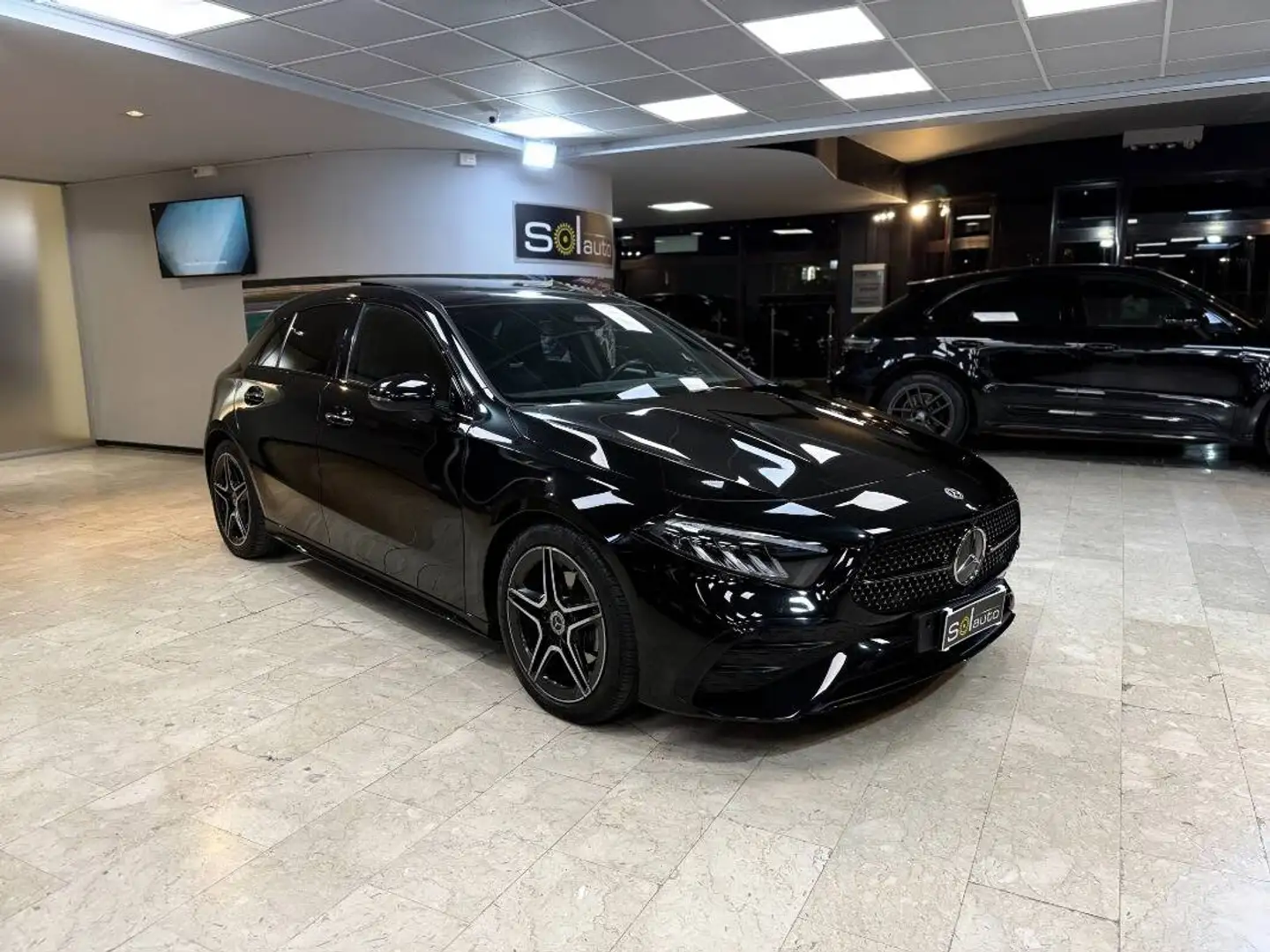 Mercedes-Benz A 200 200 d AMG Line Premium auto Nero - 1