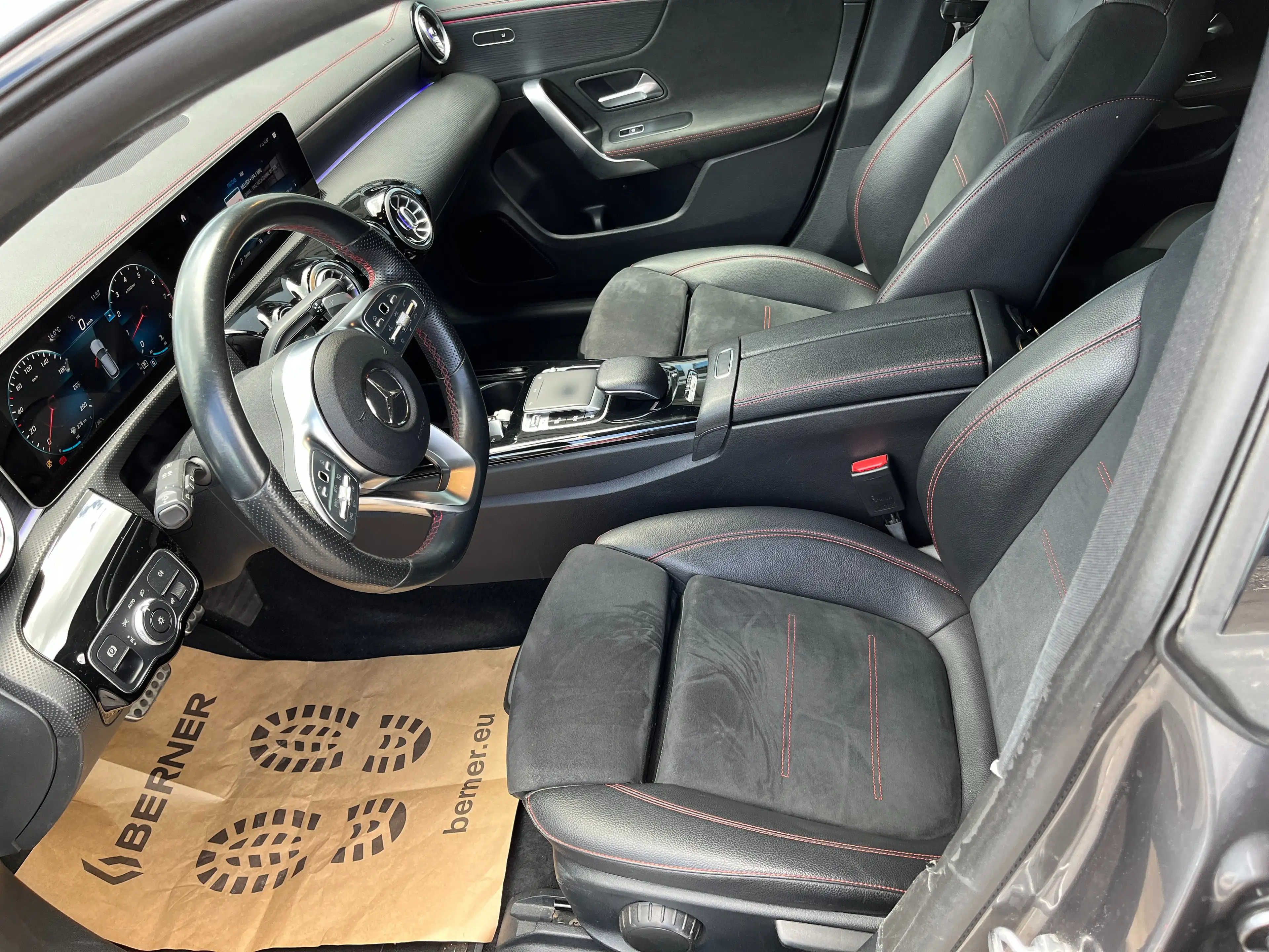 Mercedes-Benz CLA 220 CLA 220 Shooting Brake AMG*LIMITED EDITION*PANO* — photo 13