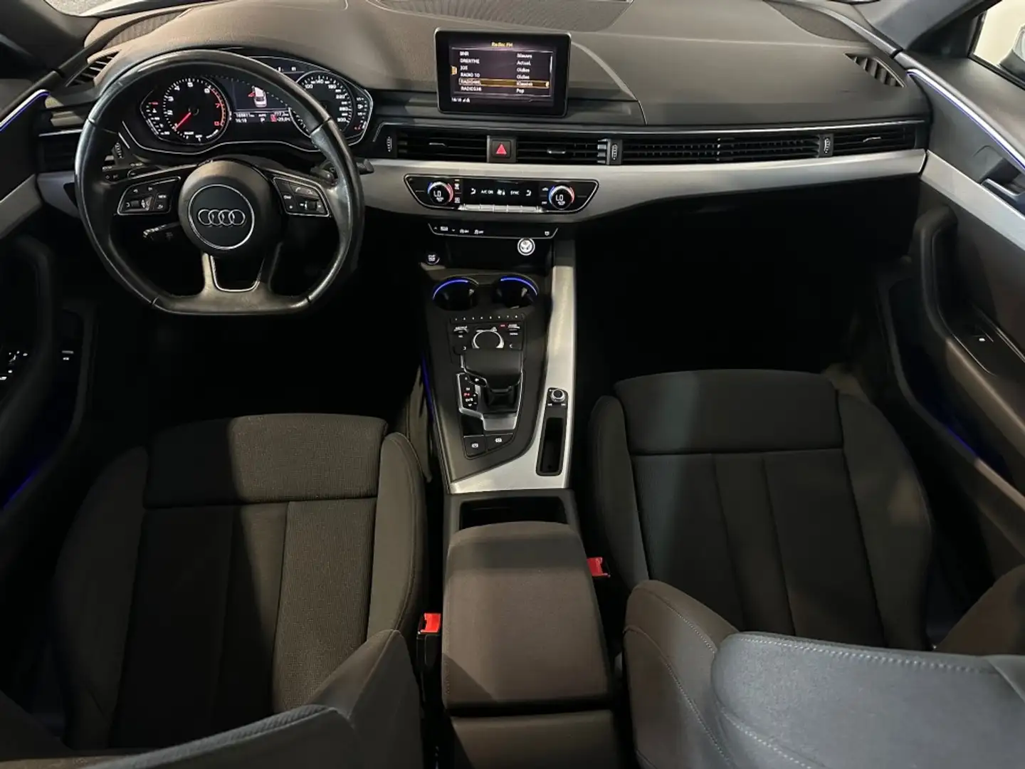 Audi A4 1.4 TFSI SPORT L. ED NAP l PDC l S-LINE l CLIMA l Grijs - 2