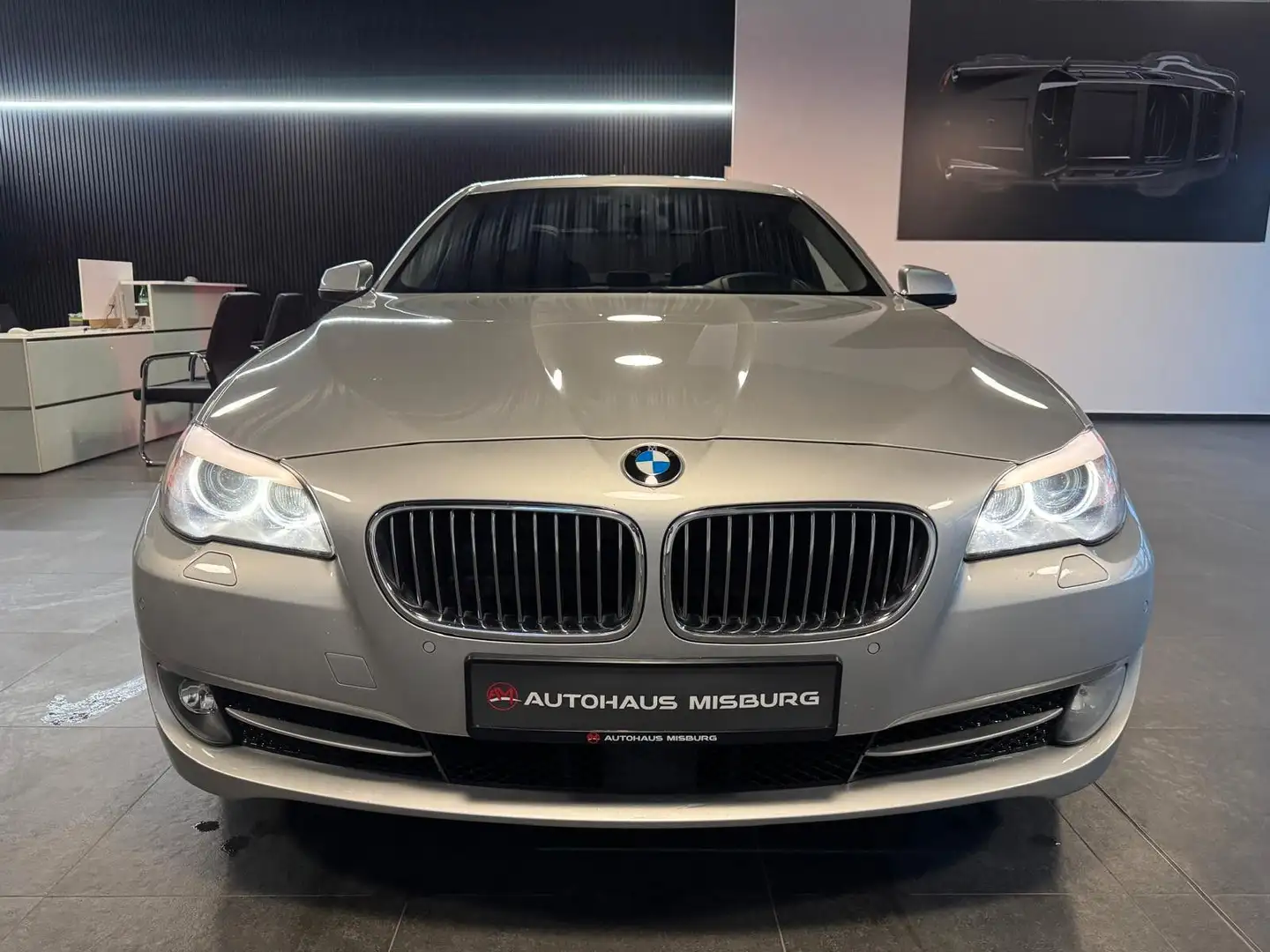 BMW 535 d xDrive Lim./Schiebedach+Head-Up+Kamera Argent - 2