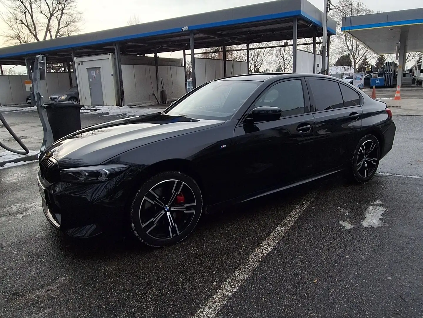 BMW 320 320d M Sport*LEASINGFÄHIG* Schwarz - 2