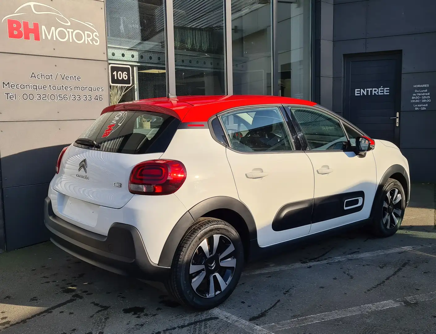 Citroen C3 1.2i PureTech Shine S Wit - 2