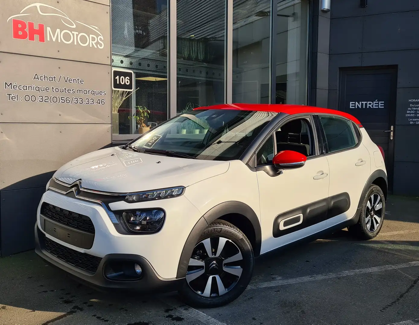 Citroen C3 1.2i PureTech Shine S Wit - 1