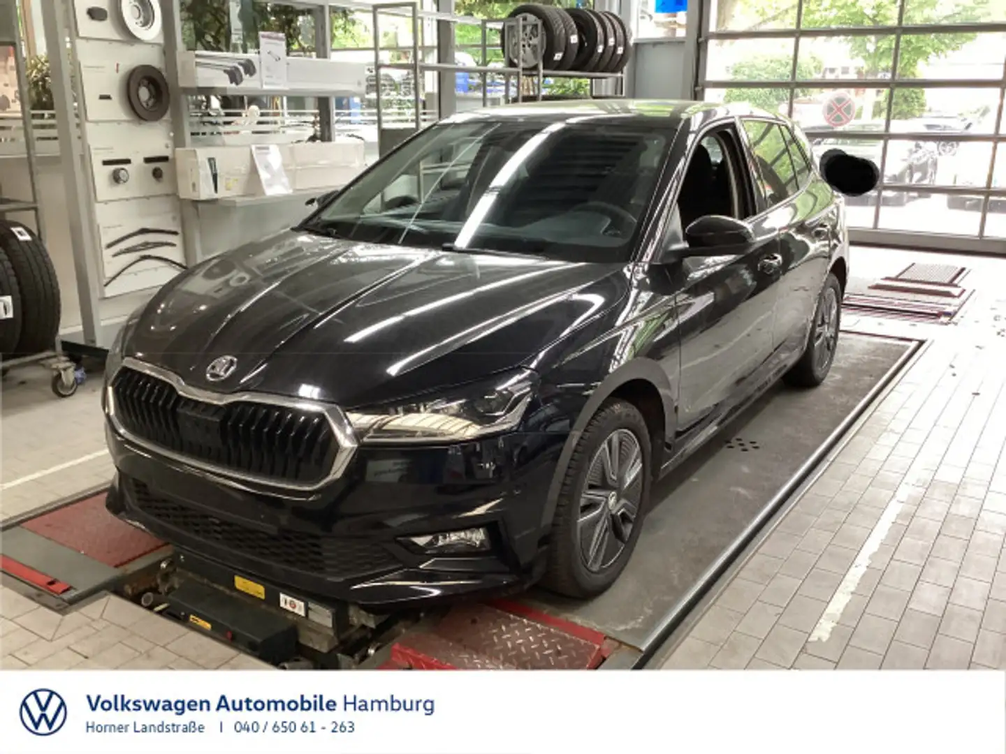 Skoda Fabia Drive 1.0 TSI DSG CarPlay Panoramadach PDC Schwarz - 1