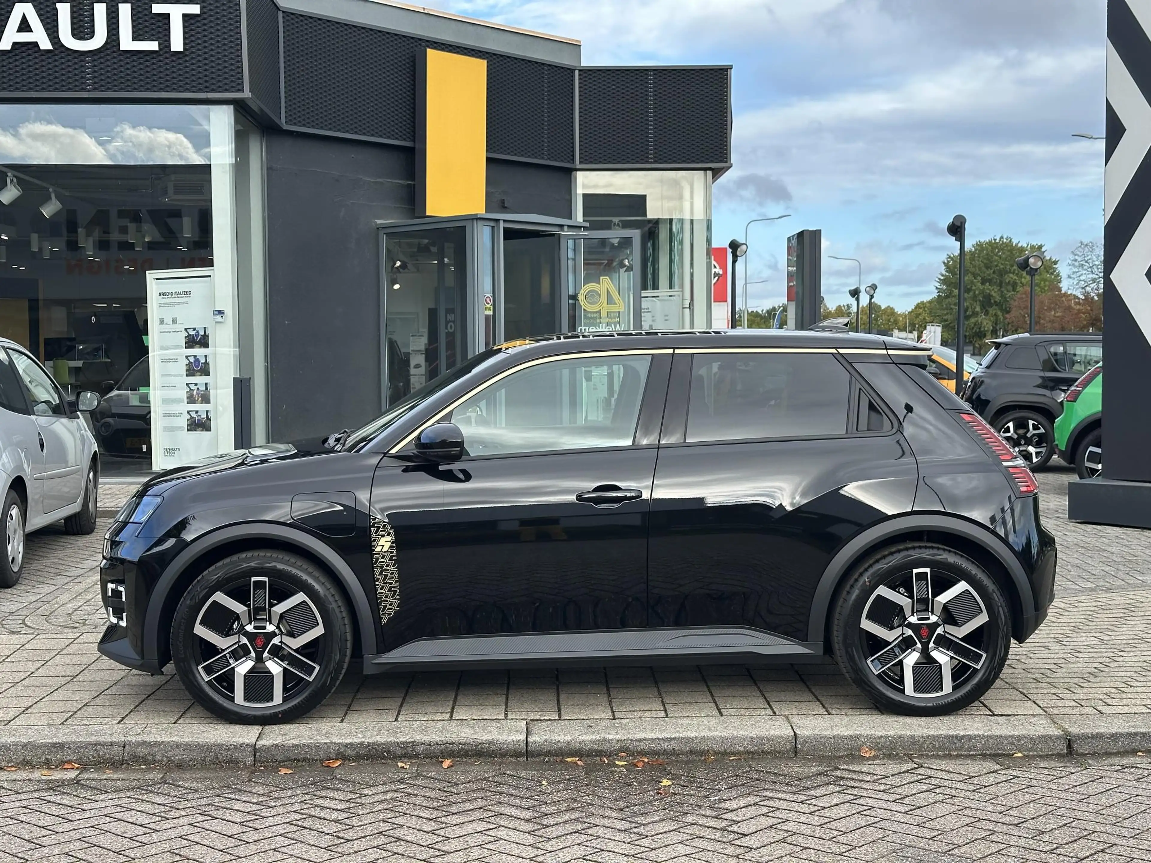 Renault R 5 Techno 150 pk Comfort Range l € 1.495 voorraadvoor — photo 13