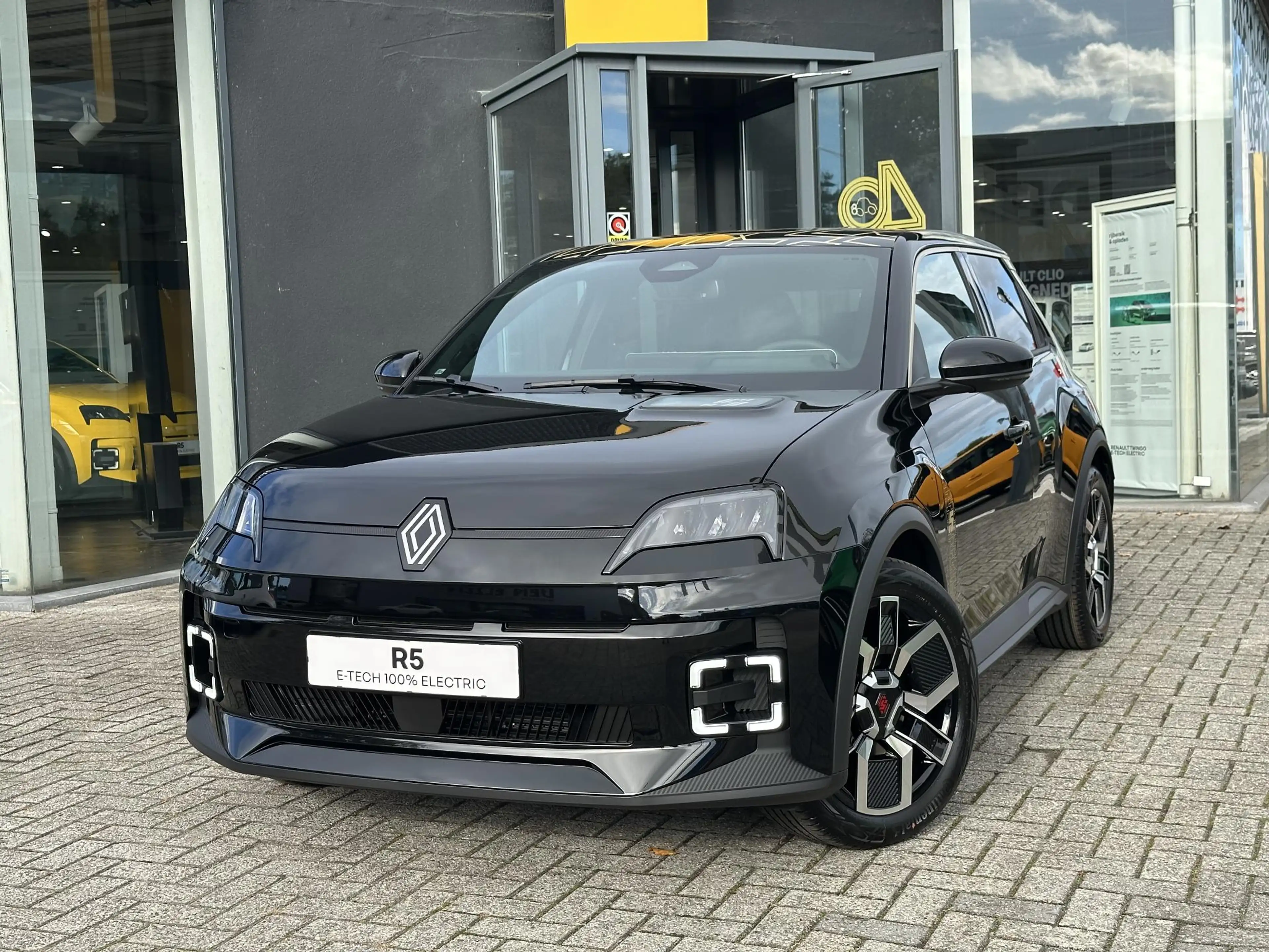Renault R 5 Techno 150 pk Comfort Range l € 1.495 voorraadvoor — photo 2