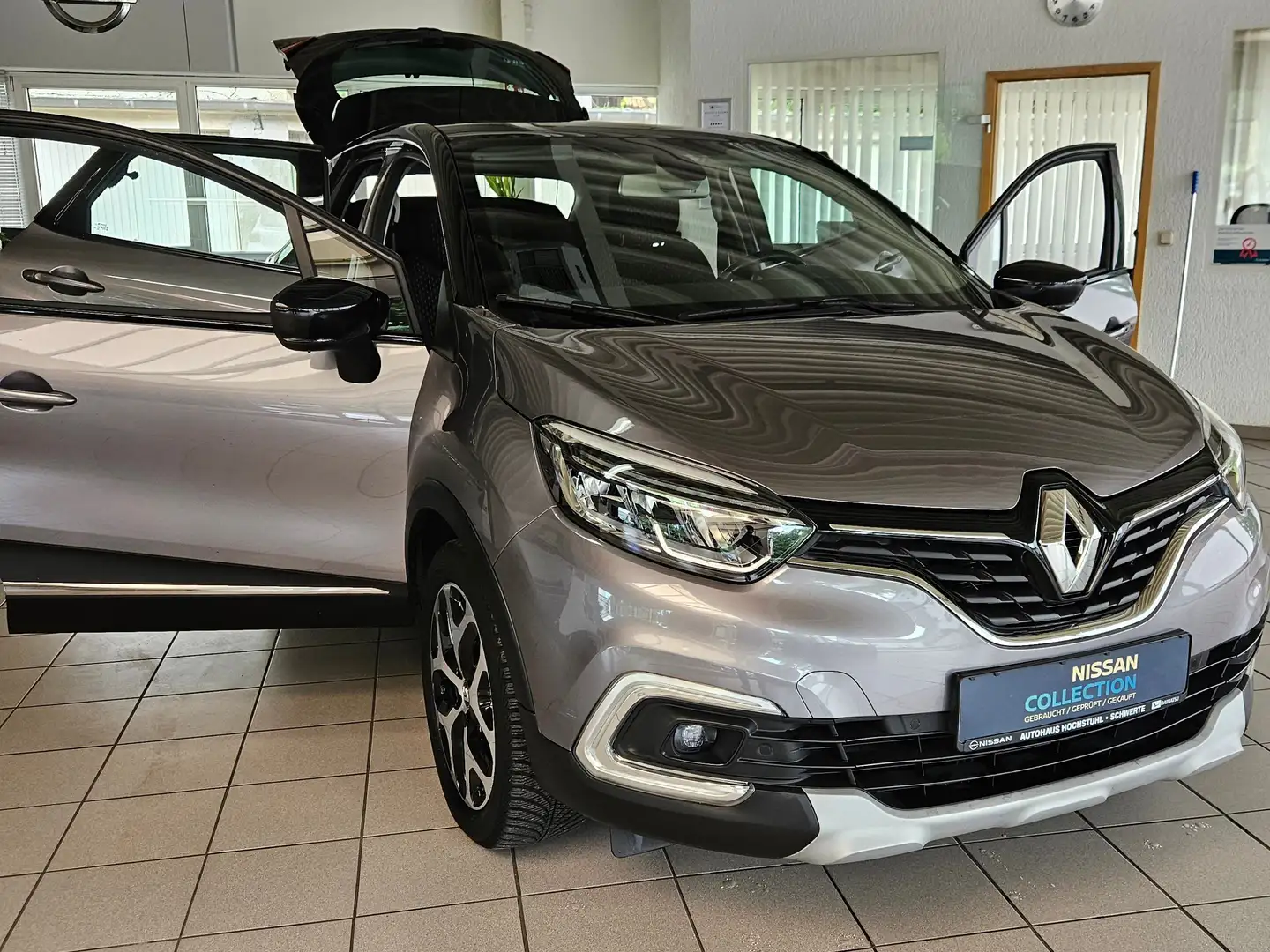 Renault Captur (ENERGY) TCe 90 INTENS Gris - 1