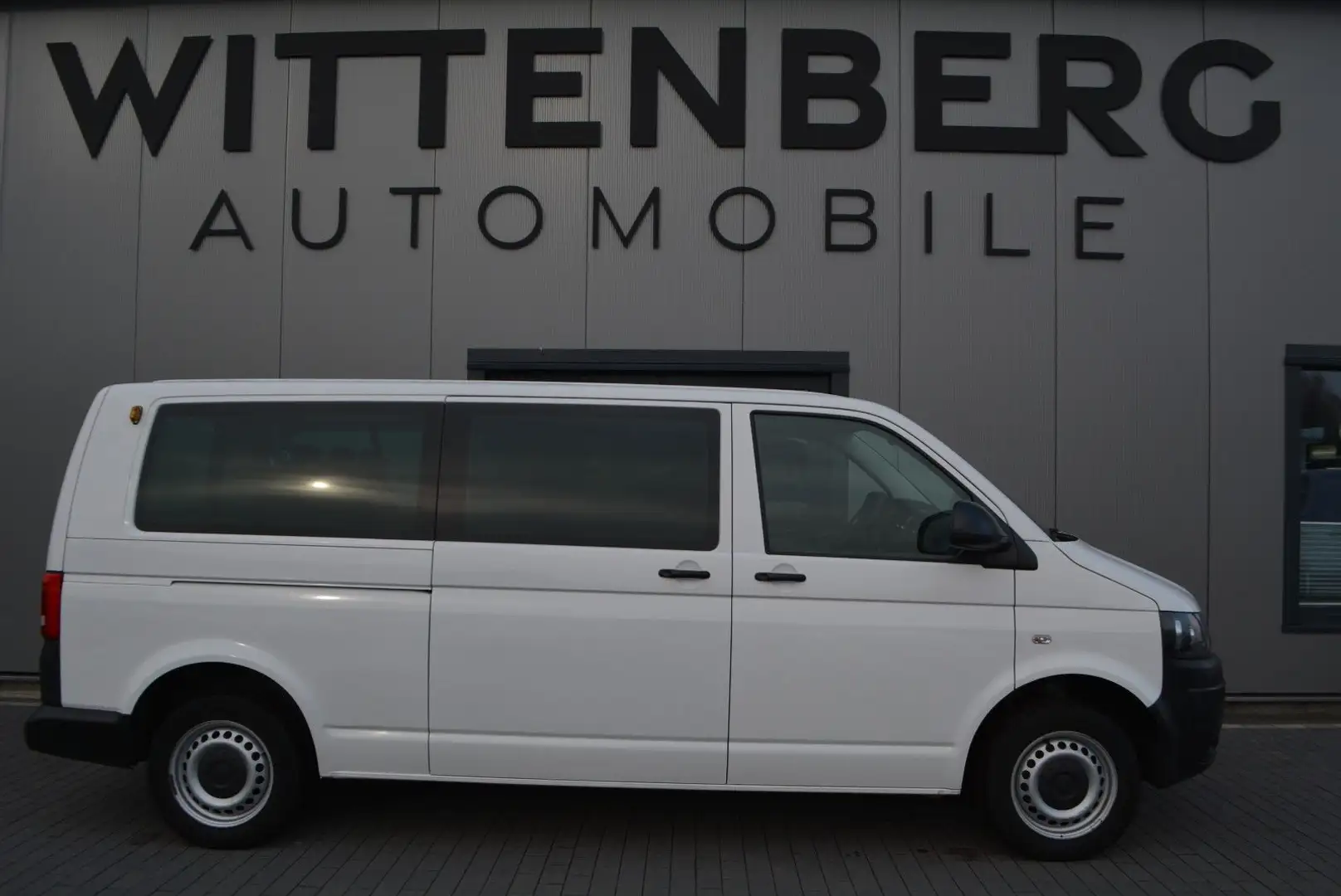 Volkswagen T5 Transporter T5 Bus Caravelle Trendline lang Blanc - 1