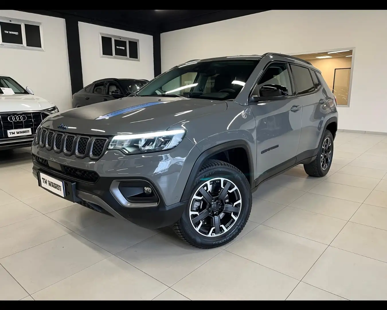 Jeep Compass 1.3 Turbo T4 240 CV PHEV AT6 4xe Trailhawk Grigio - 1