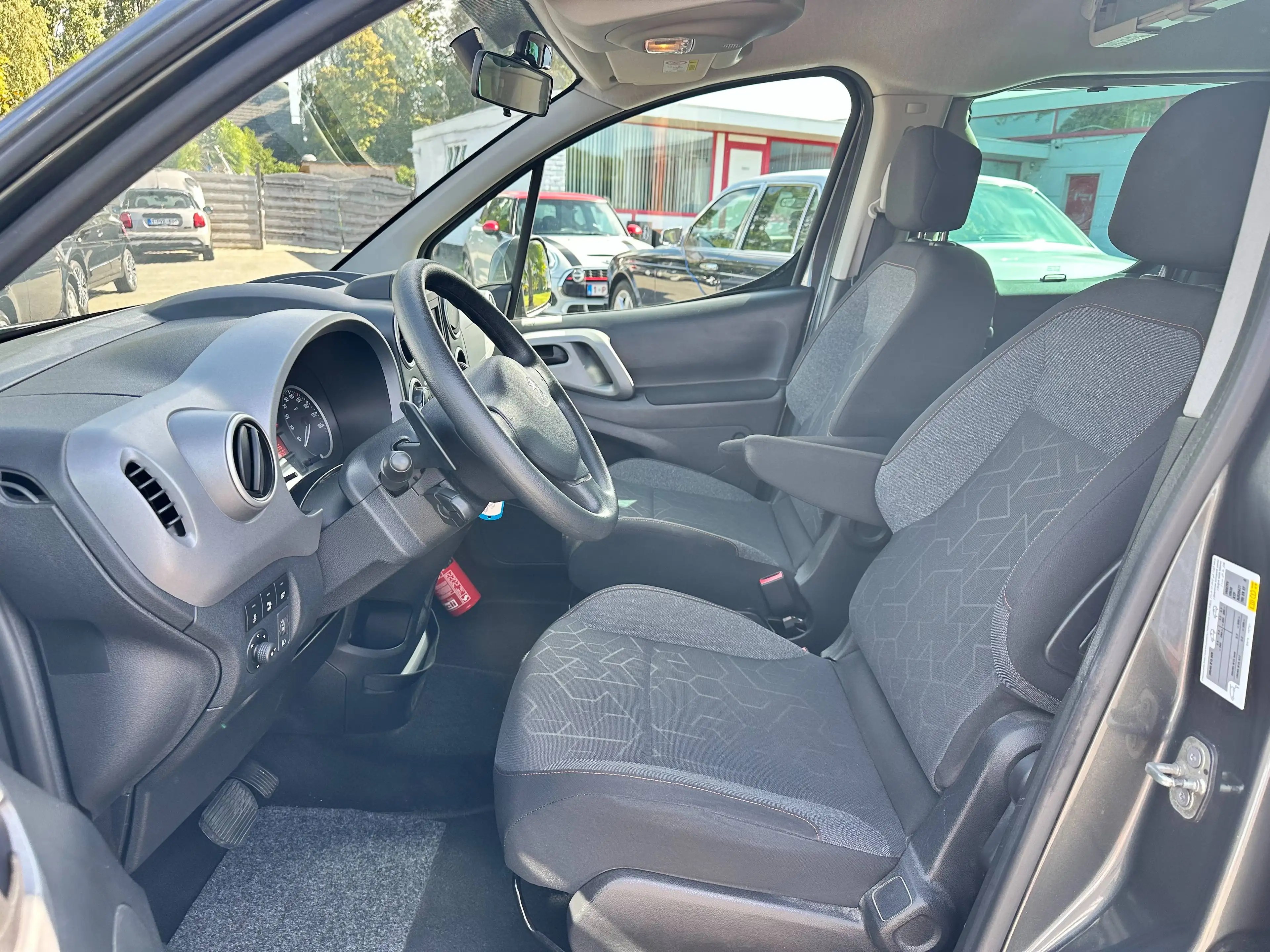 Peugeot Partner Partner Tepee 1.6 BlueHDi Active Automat. Carplay — photo 9