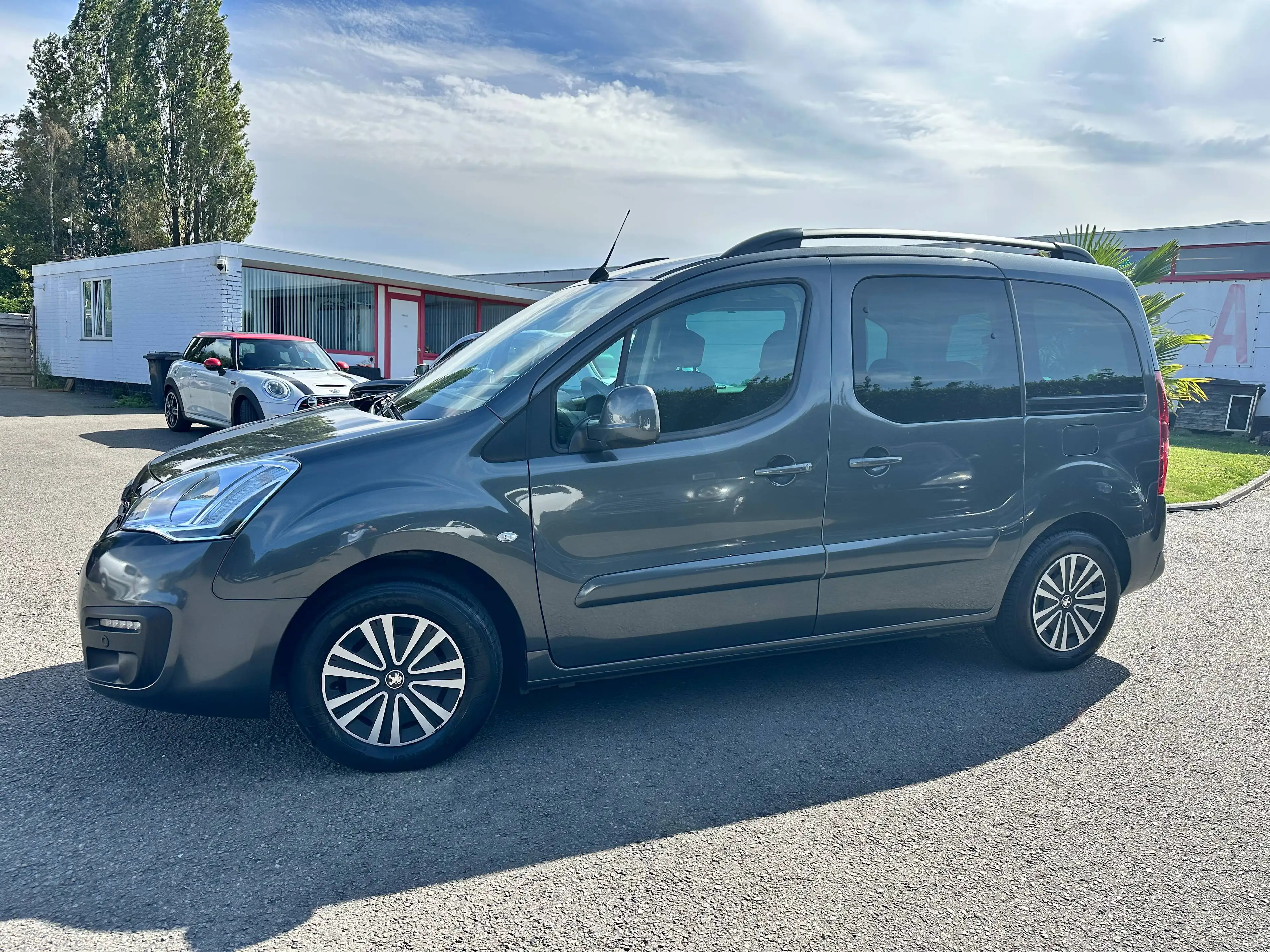Peugeot Partner Partner Tepee 1.6 BlueHDi Active Automat. Carplay — photo 3