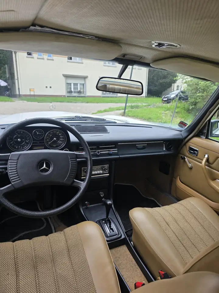 Mercedes-Benz 230, foto 10