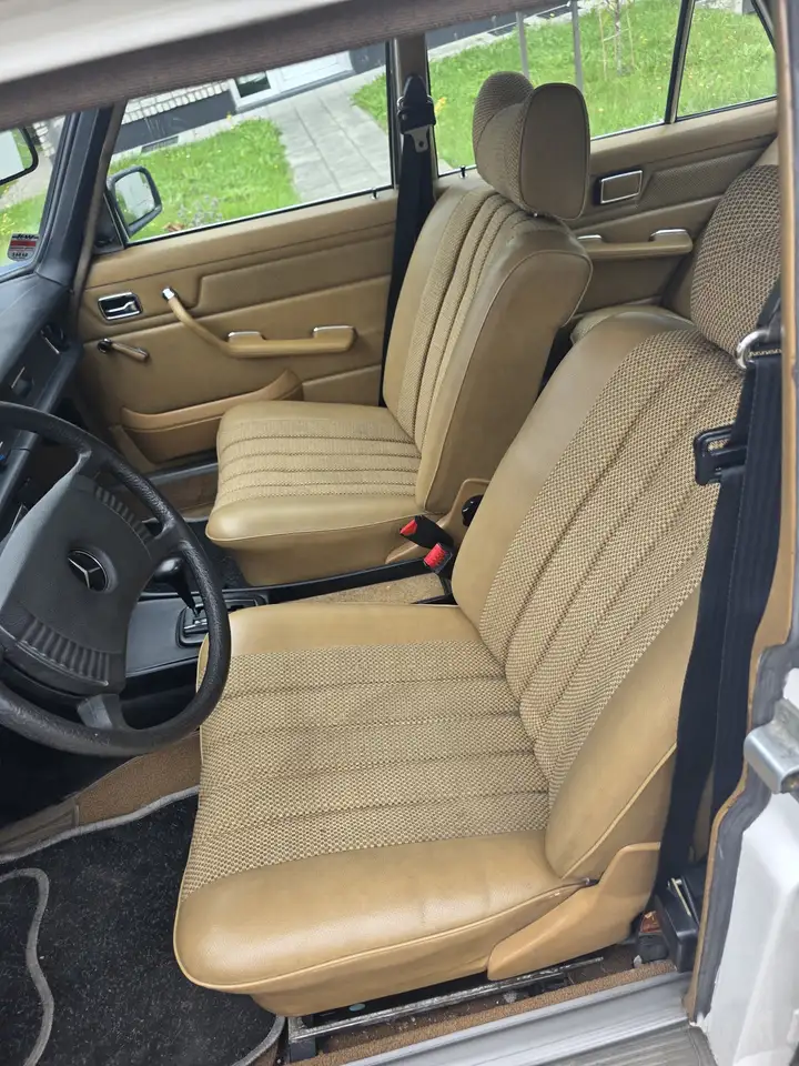 Mercedes-Benz 230, foto 7
